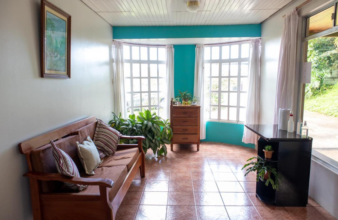 Hostel Bouganvilia Bed And Breakfast San Ramón Dış mekan fotoğraf