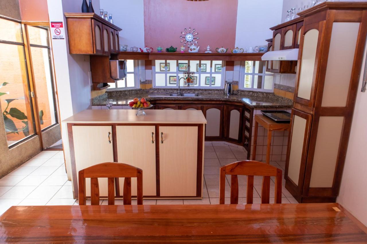 Hostel Bouganvilia Bed And Breakfast San Ramón Dış mekan fotoğraf