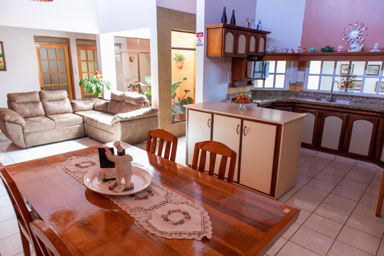 Hostel Bouganvilia Bed And Breakfast San Ramón Dış mekan fotoğraf