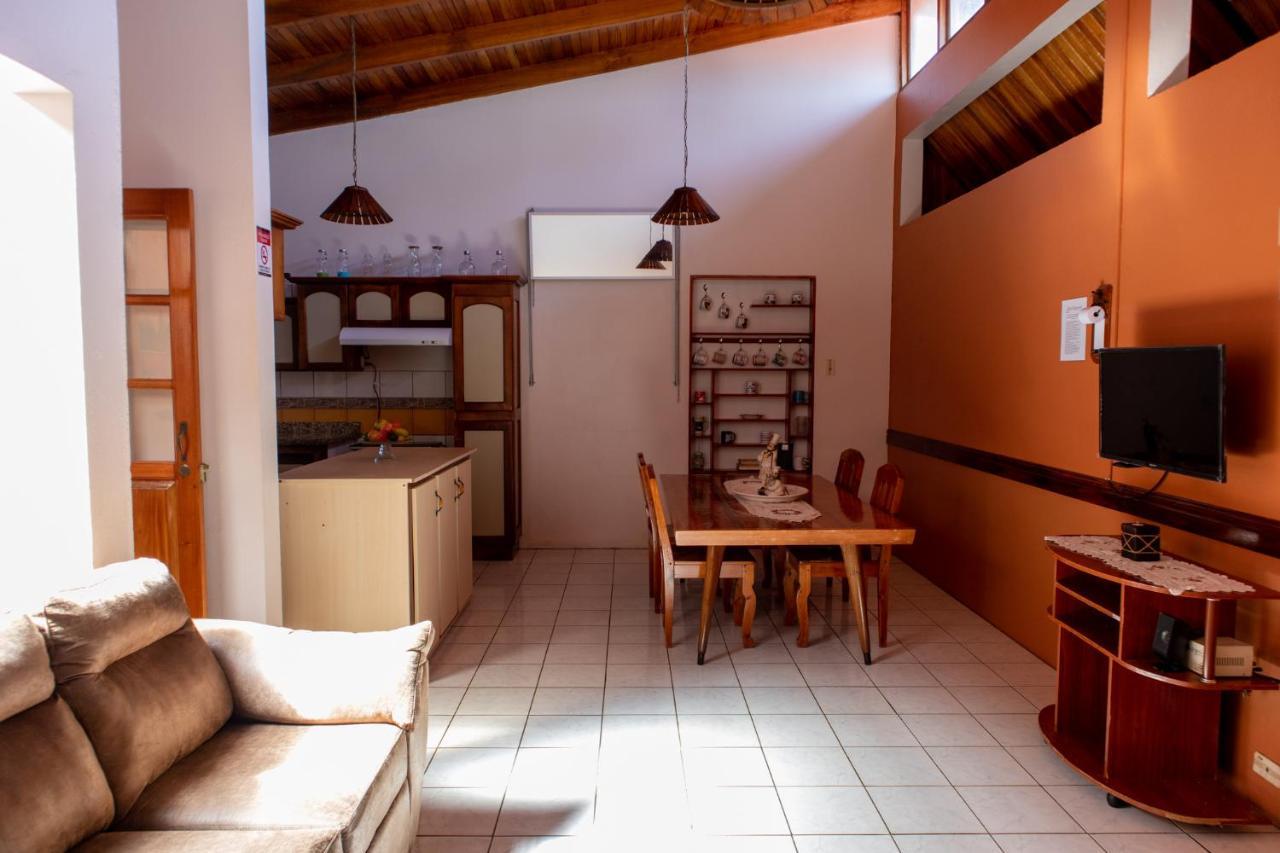 Hostel Bouganvilia Bed And Breakfast San Ramón Dış mekan fotoğraf