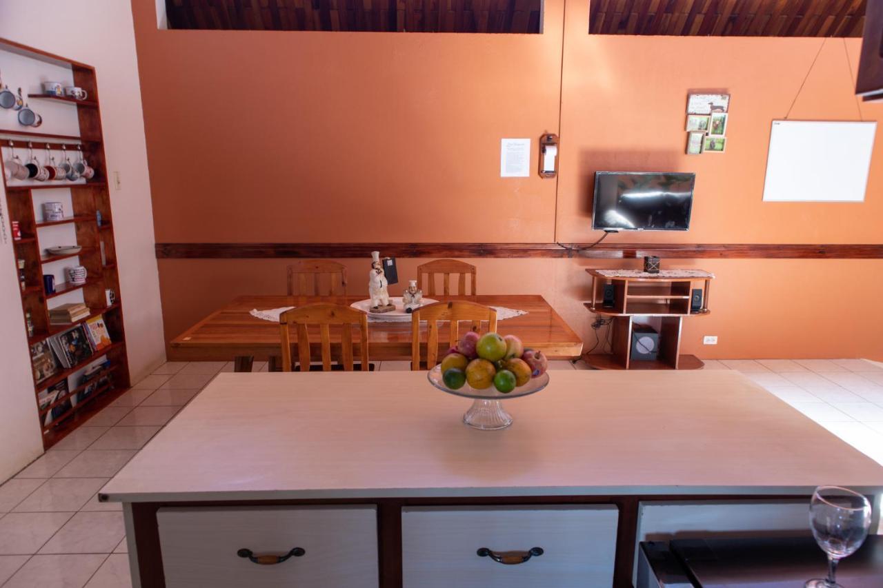 Hostel Bouganvilia Bed And Breakfast San Ramón Dış mekan fotoğraf
